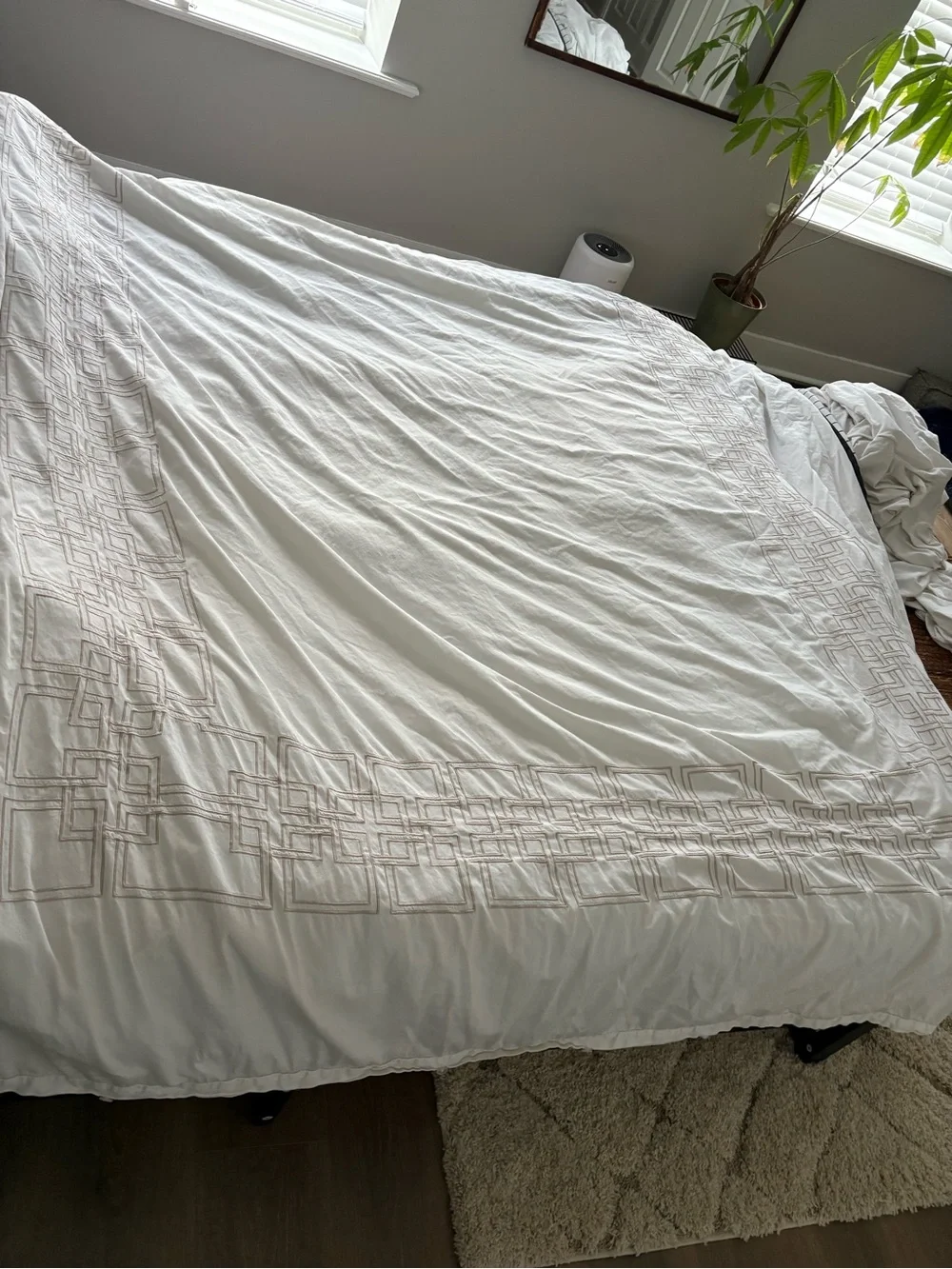 White Embroidered Geometric Duvet Cover - Elegant Home Bedding
